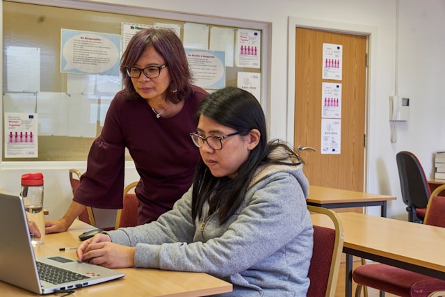 AskLoop for Educators: Helping Students Ask Without Fear